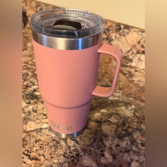 YETI Pink Tumbler with Lid 20 Oz - Picture 1 of 5